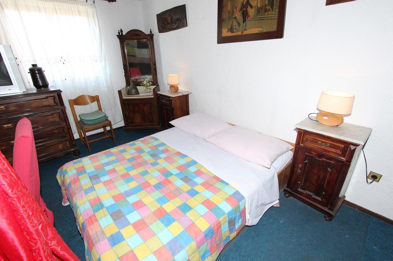 Apartments Sebal Ровин Екстериор снимка