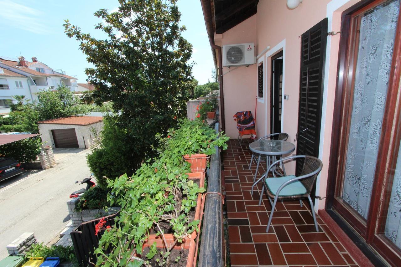 Apartments Sebal Ровин Екстериор снимка