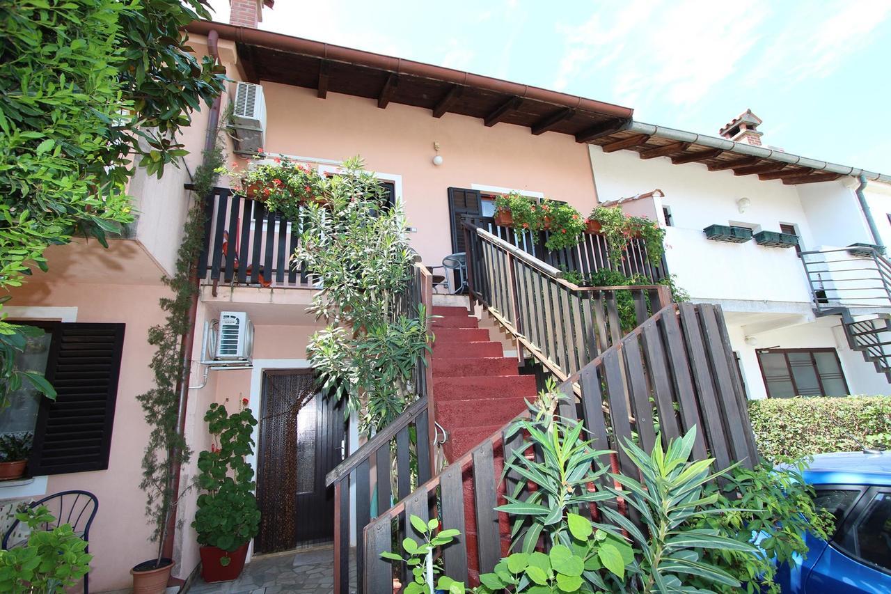 Apartments Sebal Ровин Екстериор снимка